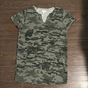 Mud Pie Olive Green & Black Camo V-Neck Short Sleeve Dress